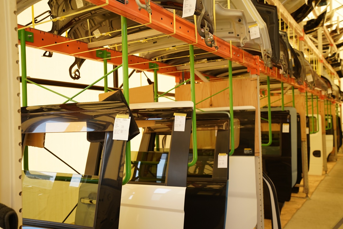 自動車中古パーツ